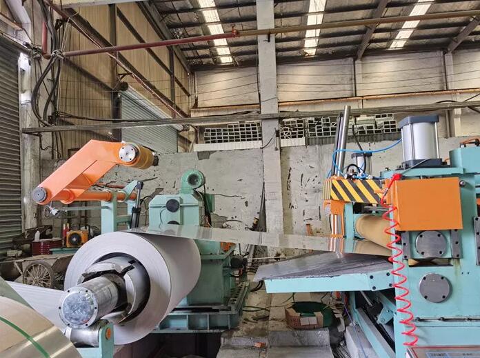 high-speed-high-precision-automatic-steel-sheet-slitting-line-machine