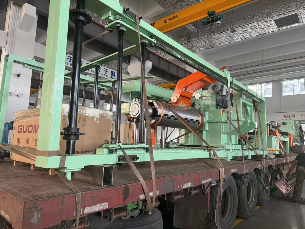 we-are-loading-one-more-set-（0-3-3）x1650-high-speed-stainless-steel-cut-to-length-line-machine-to-china-local-customer-